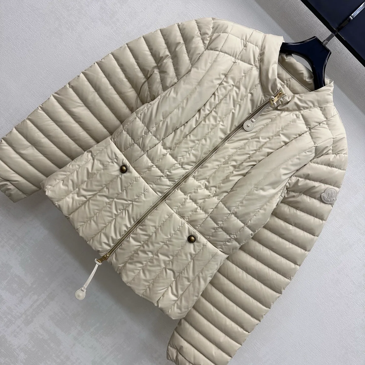 Куртки И Пуховики Женские Moncler 18432072