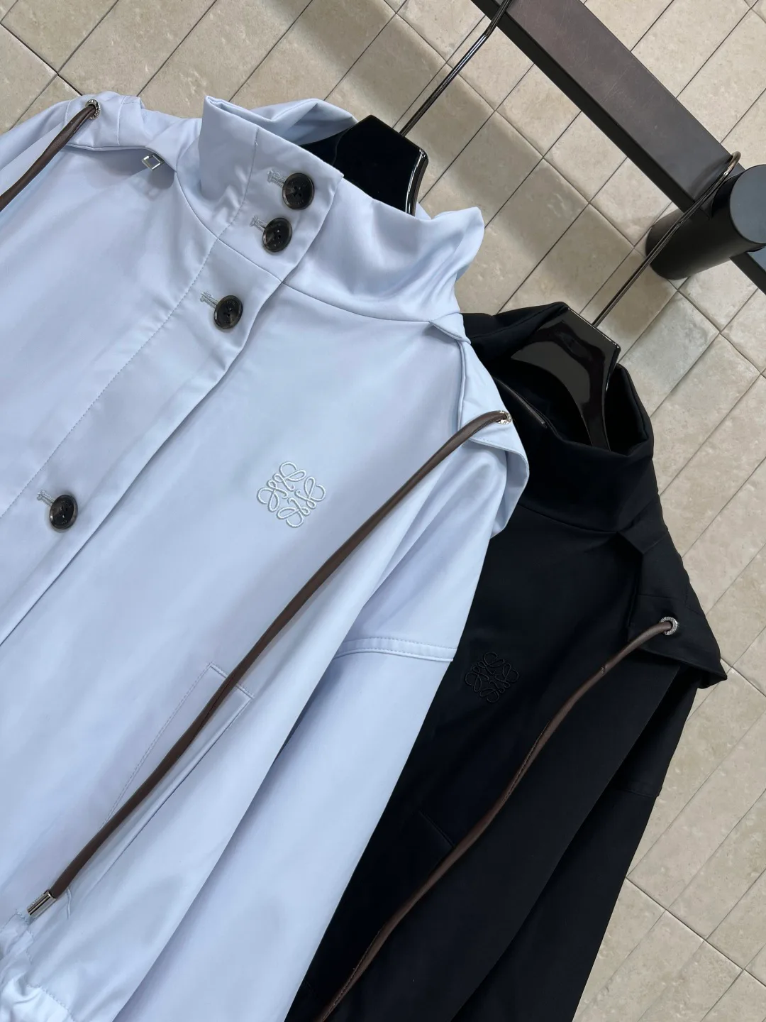 Куртки И Пуховики Женские Louis Vuitton 11697990