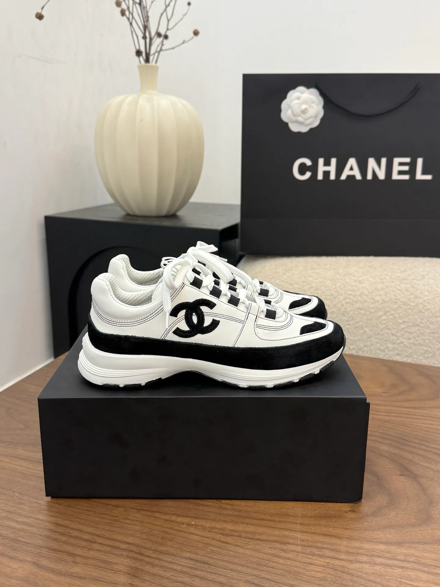 Кроссовки Женские Chanel 11410282