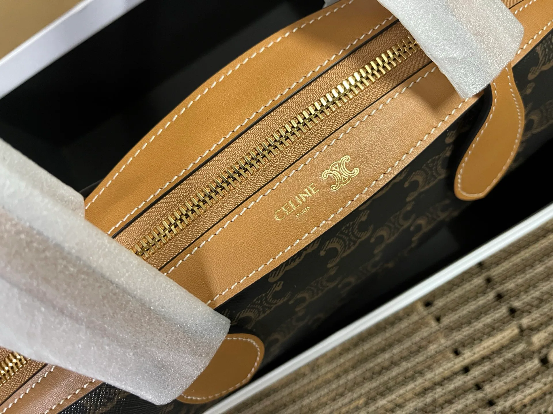 Классические Сумки Женские Celine 18223207