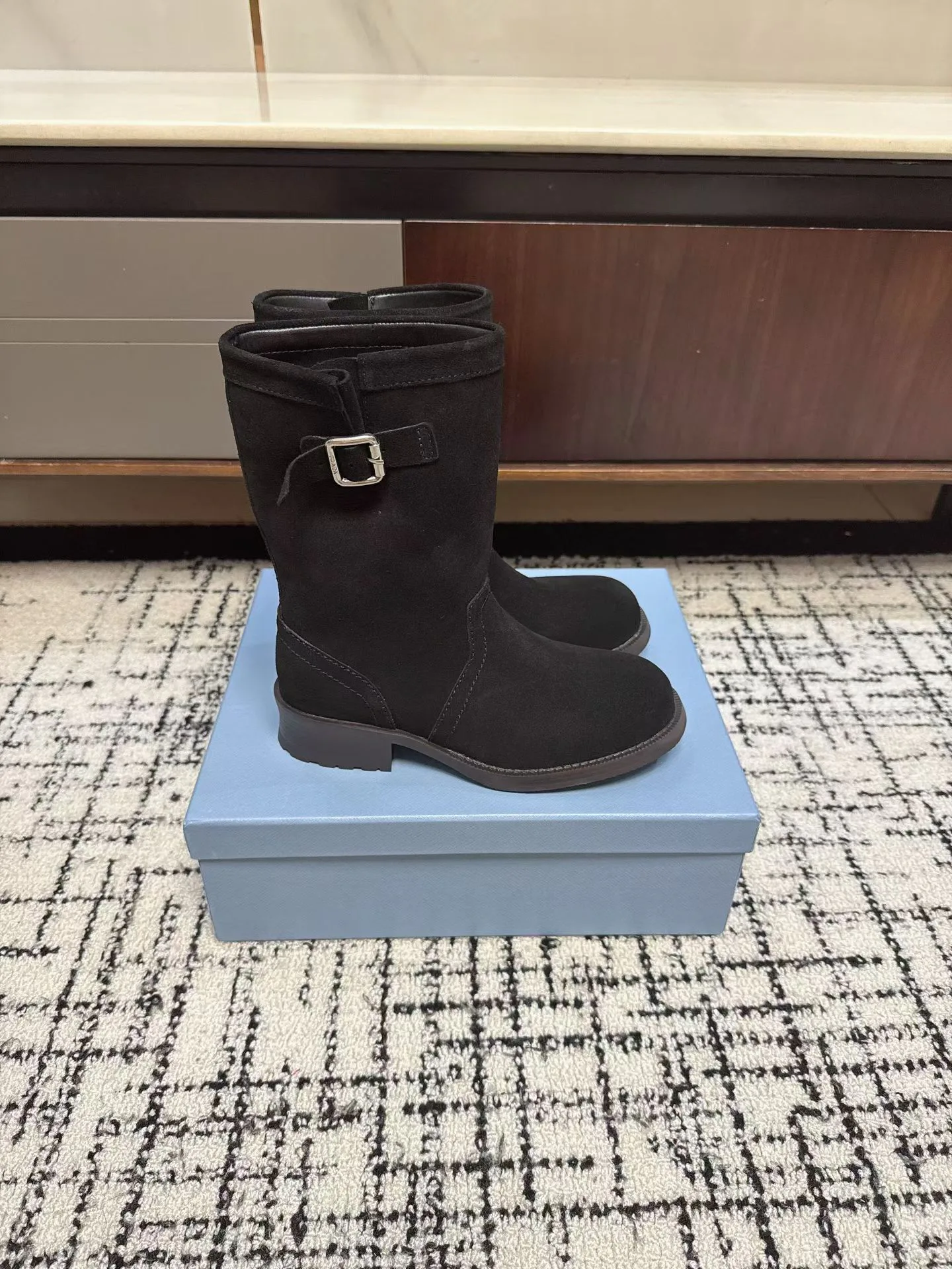 Ботинки Женские Prada 17424538