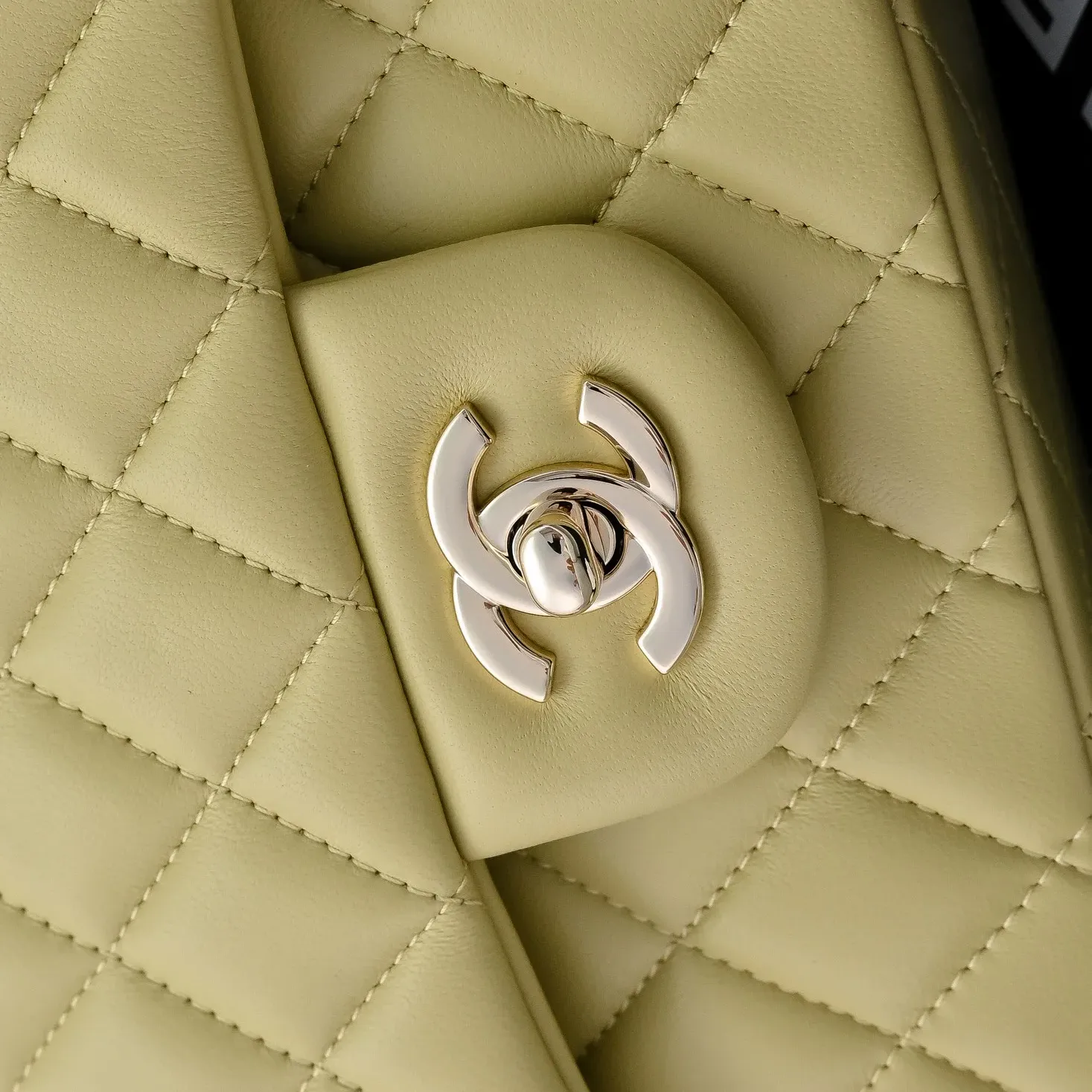 Сумки На Ремне Женские Chanel 2190698