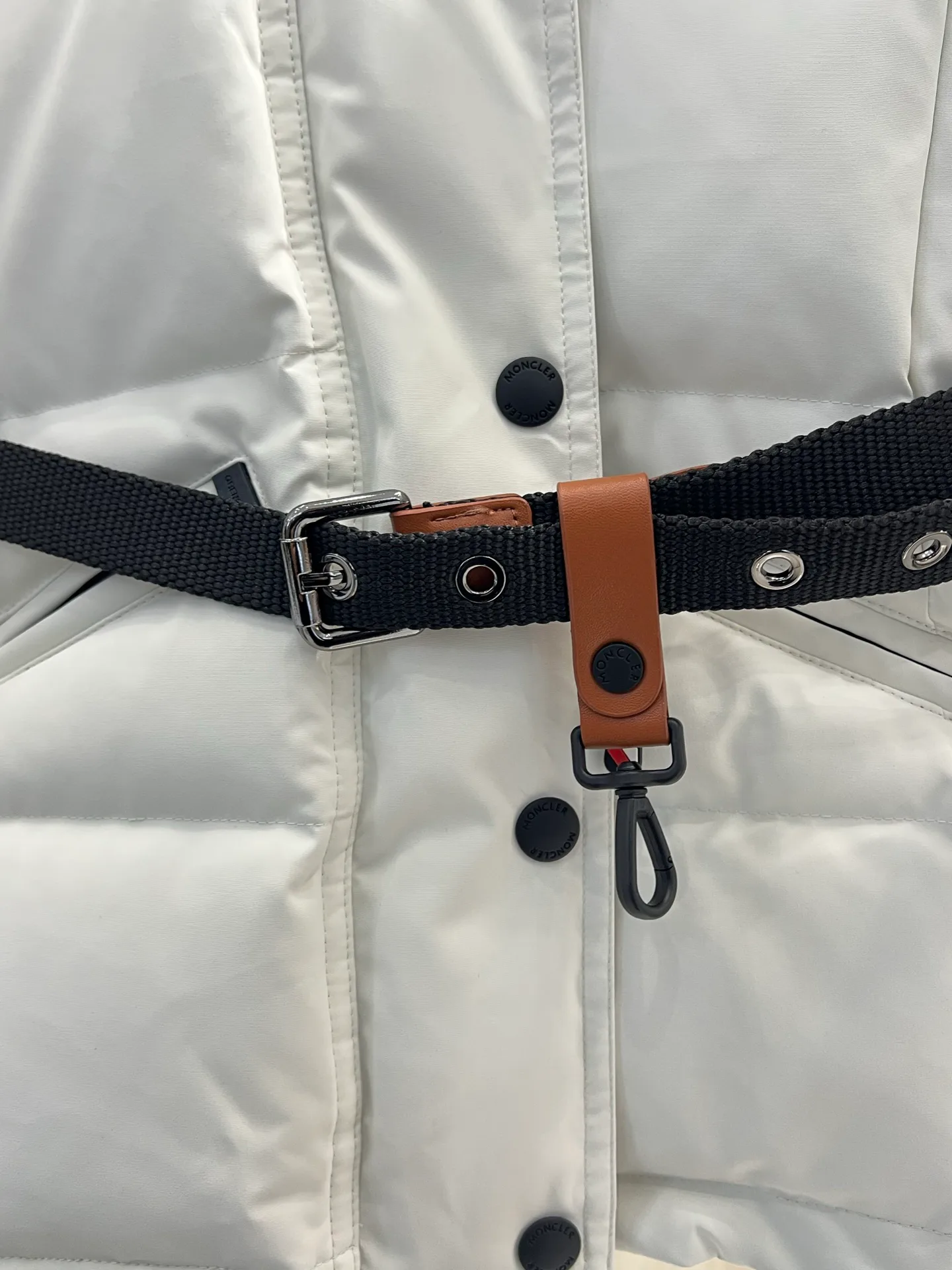 Куртки И Пуховики Женские Moncler 18875977