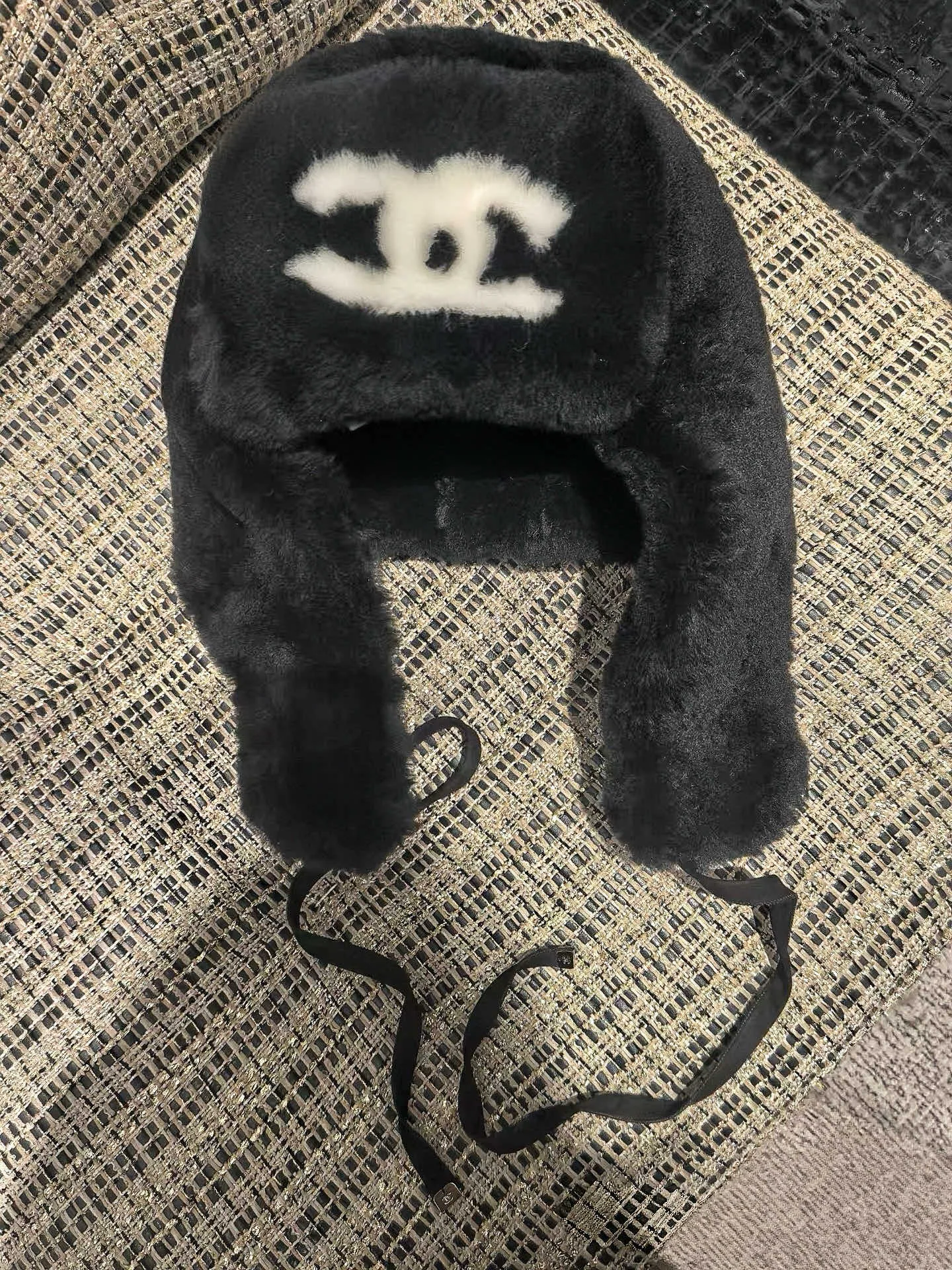 Головные Уборы Chanel 18347945