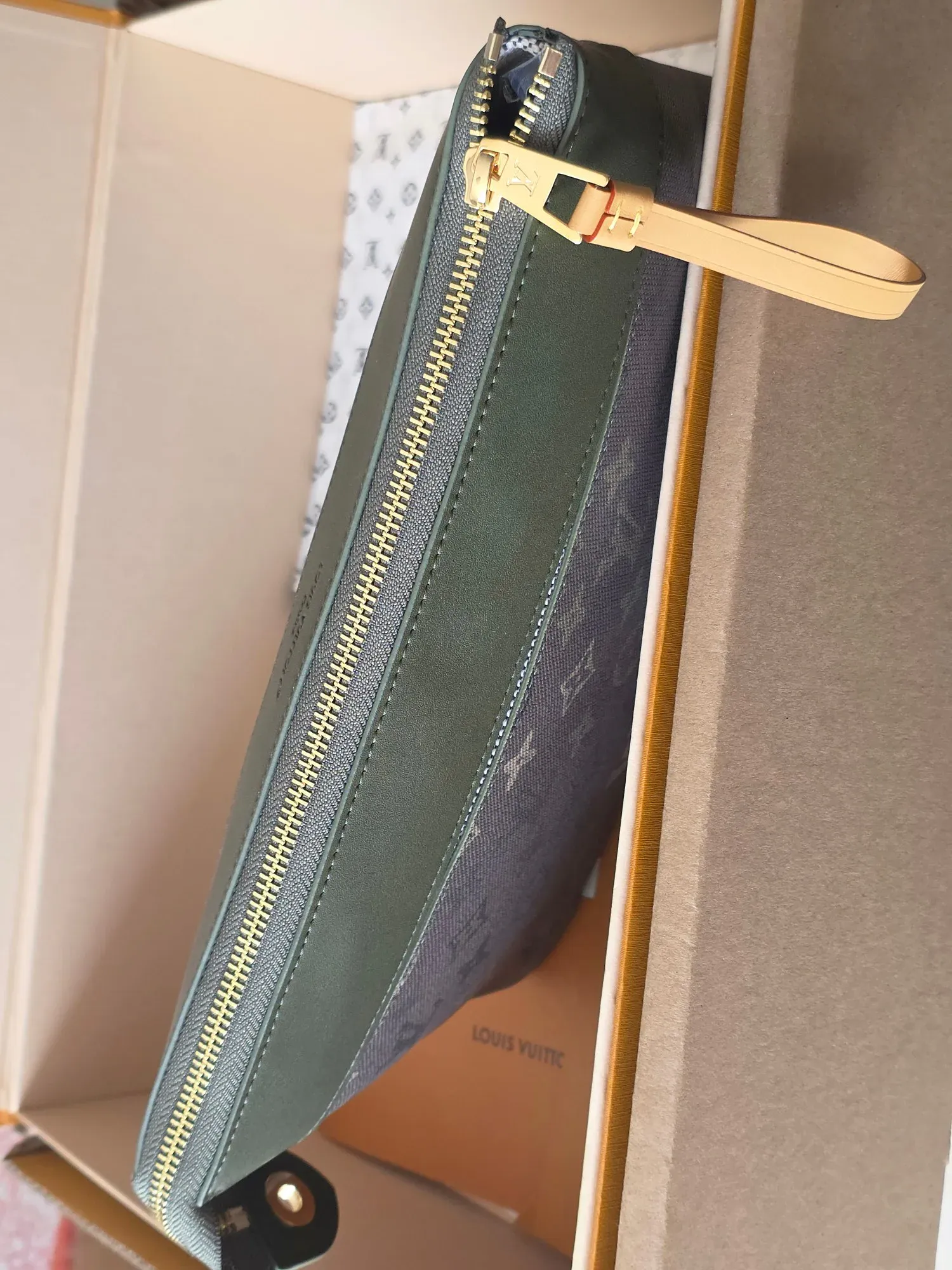 Клатчи Женские Louis Vuitton 599478