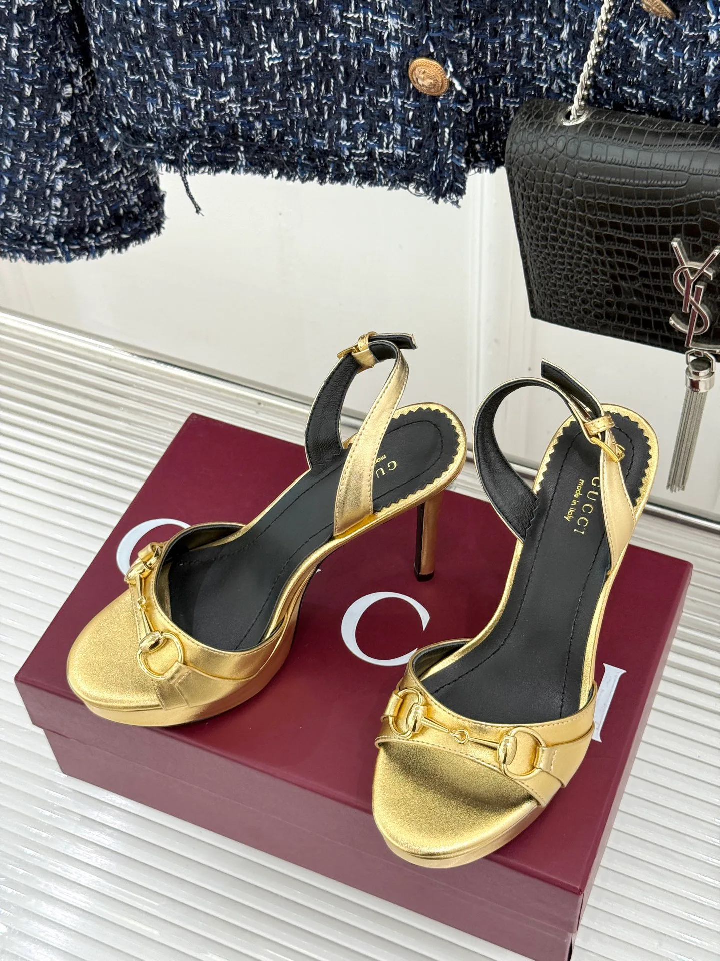 Босоножки Женские Gucci 17646535