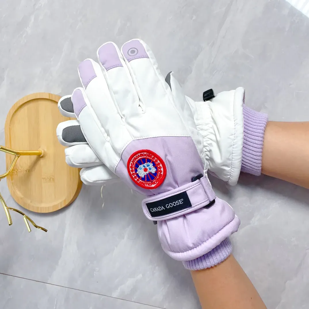 Перчатки Canada Goose 432988