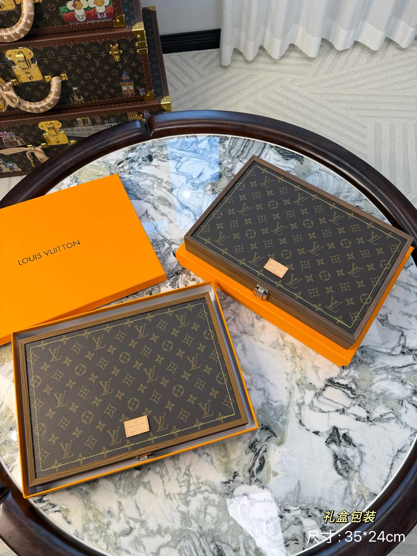 Текстиль Louis Vuitton 10695747