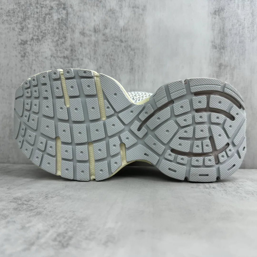 Кроссовки Женские Balenciaga 11705473
