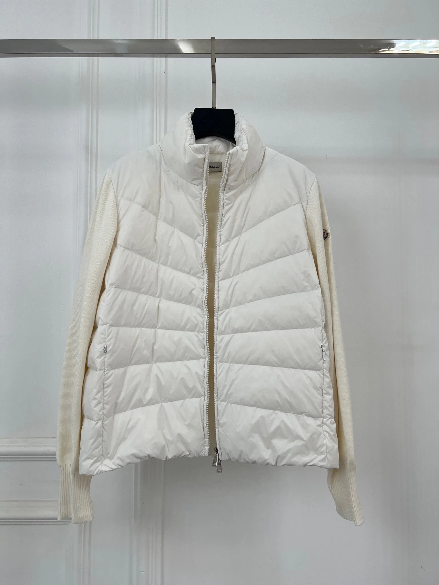 Куртки И Пуховики Женские Moncler 18415624