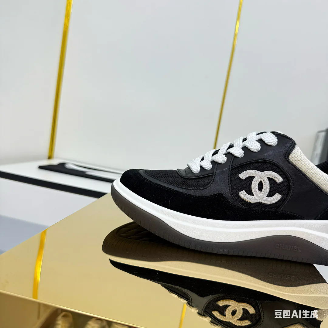 Кроссовки Женские Chanel 4502744