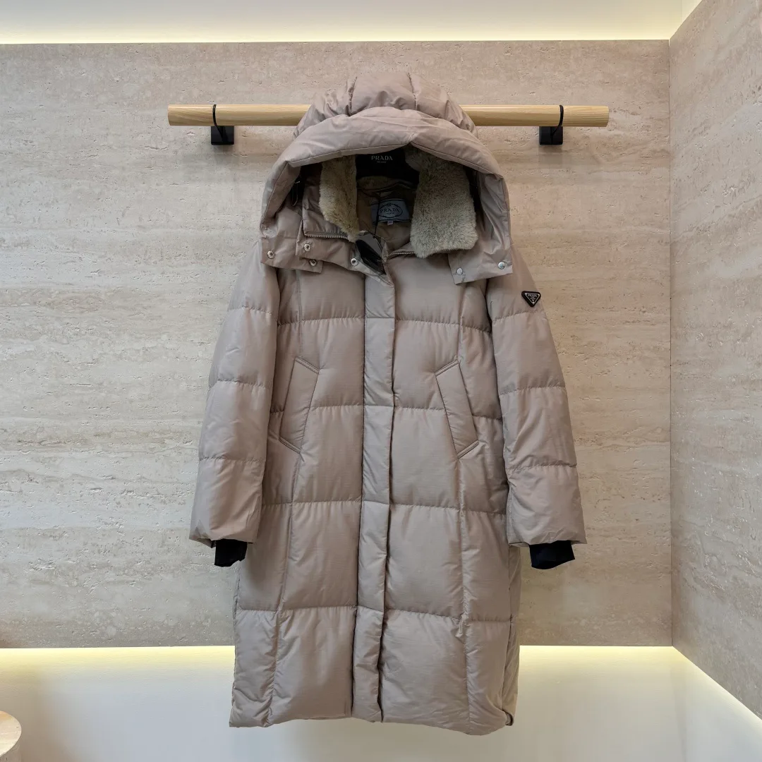 Куртки И Пуховики Женские Prada 19100437