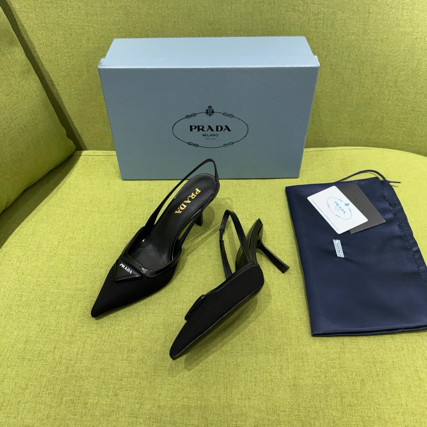 Босоножки Женские Prada 18709008