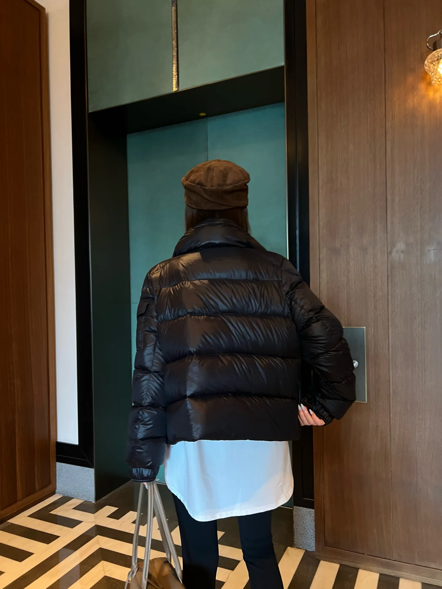 Куртки И Пуховики Женские Moncler 18710728