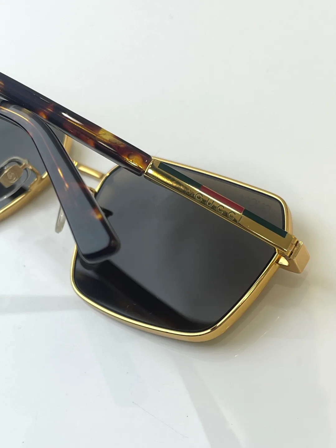 Очки Gucci 205256