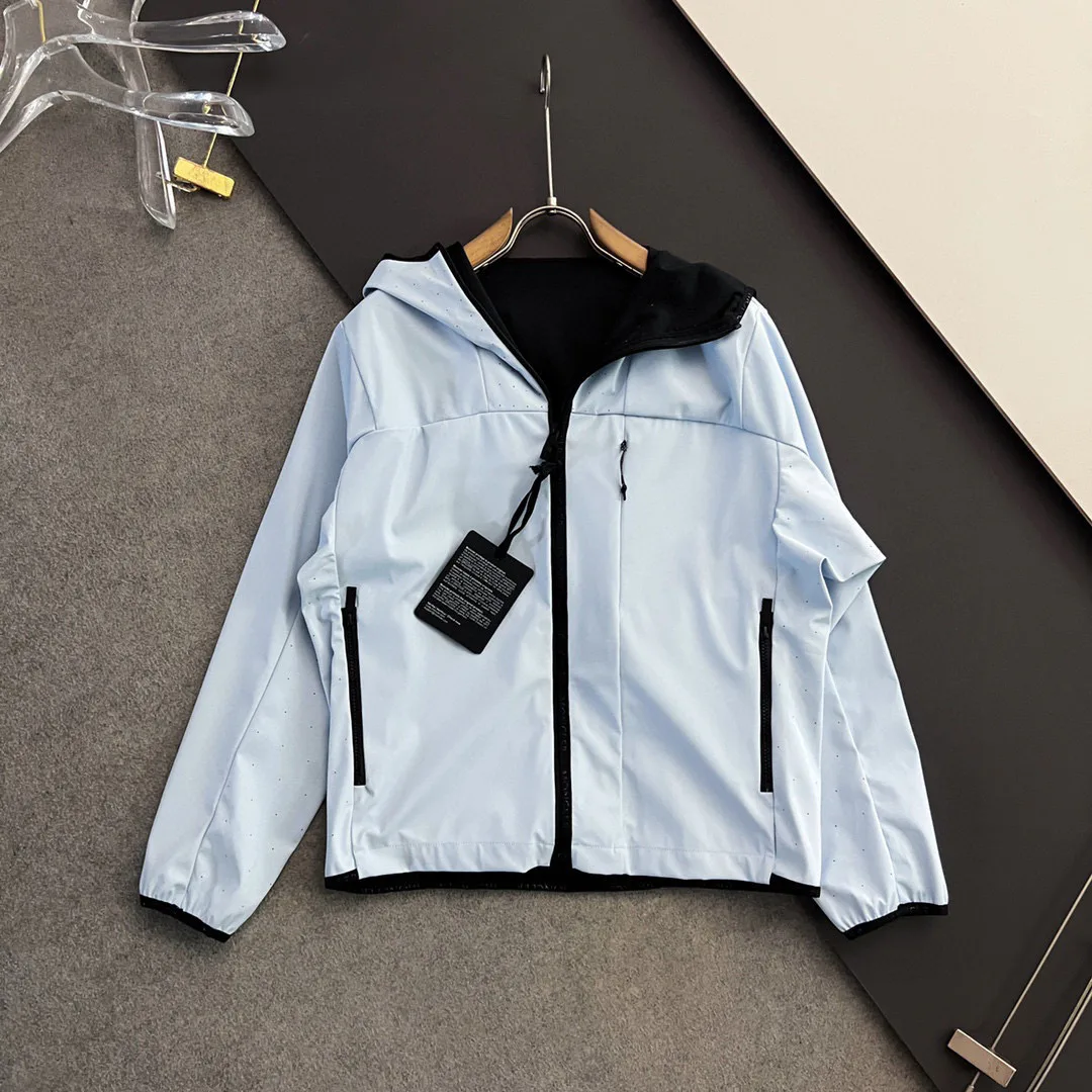 Куртки И Пуховики Мужские Moncler 5093778