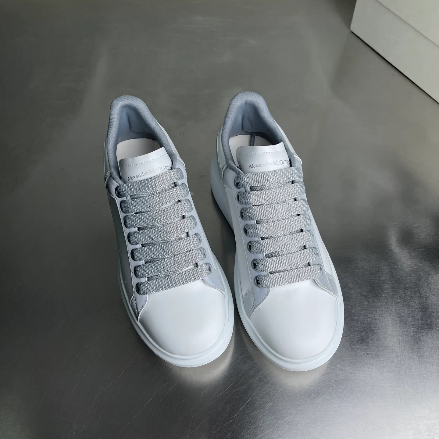 Кроссовки Женские Alexander Mcqueen 5058363