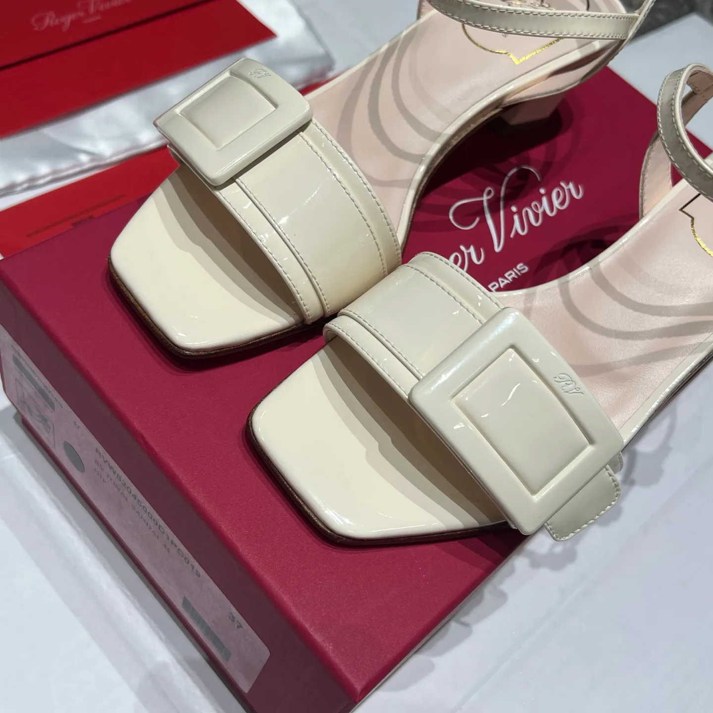 Босоножки Женские Roger Vivier 17291902