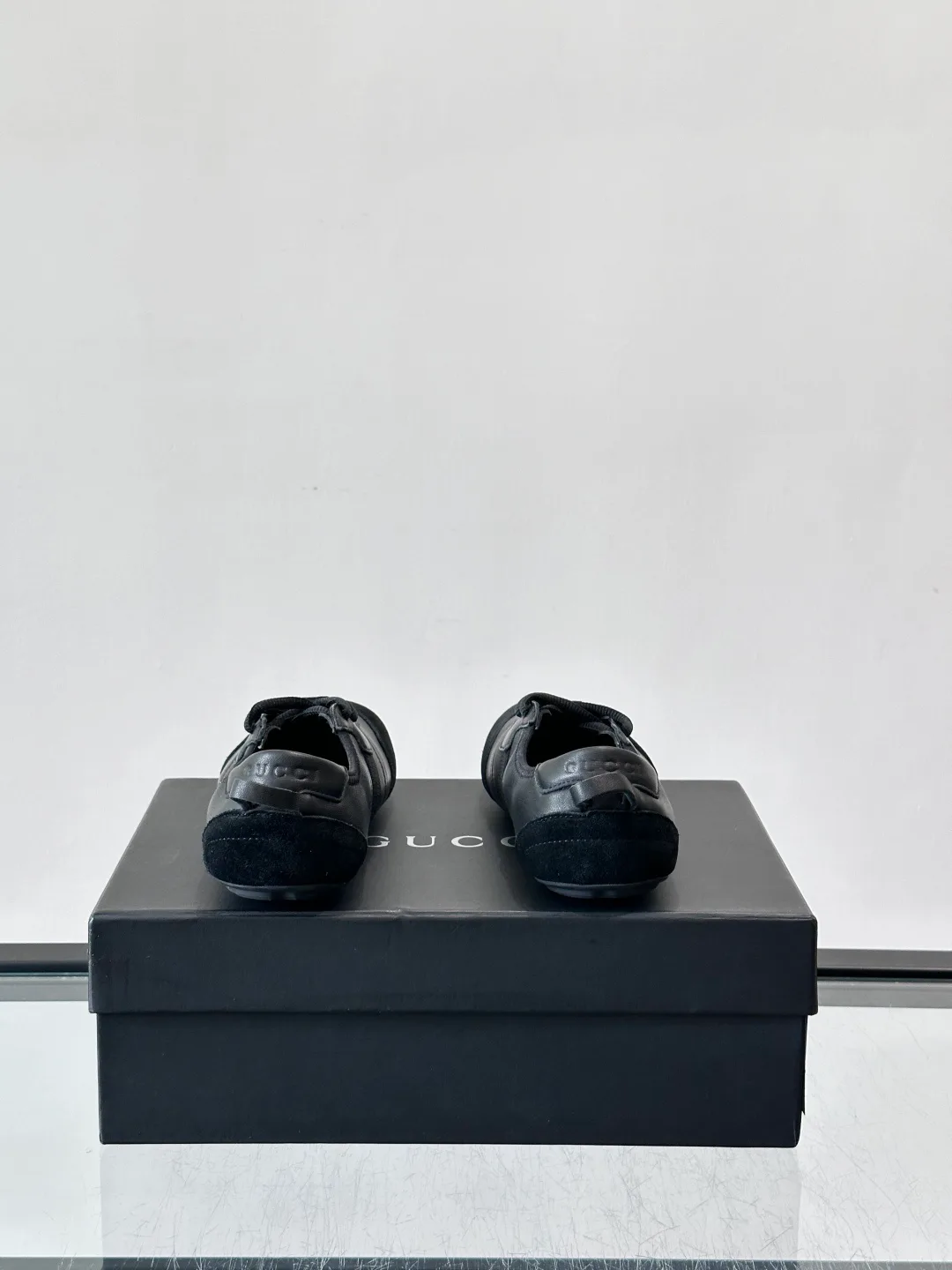 Кроссовки Женские Gucci 17689238