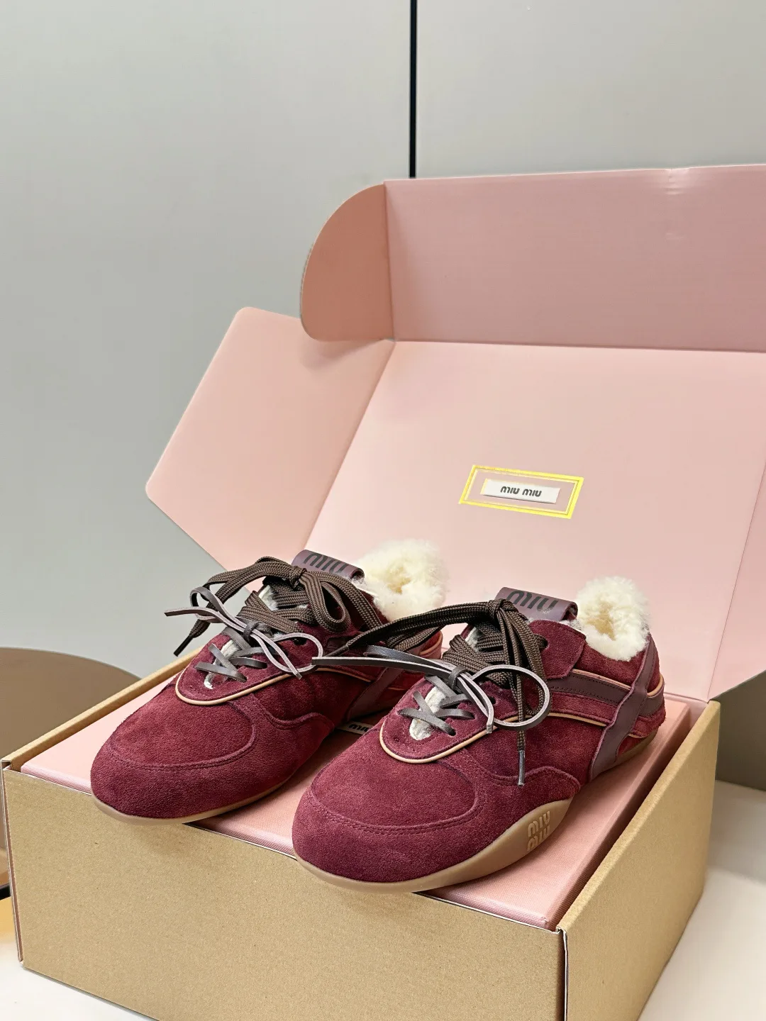 Кроссовки Женские Miu Miu 18164565