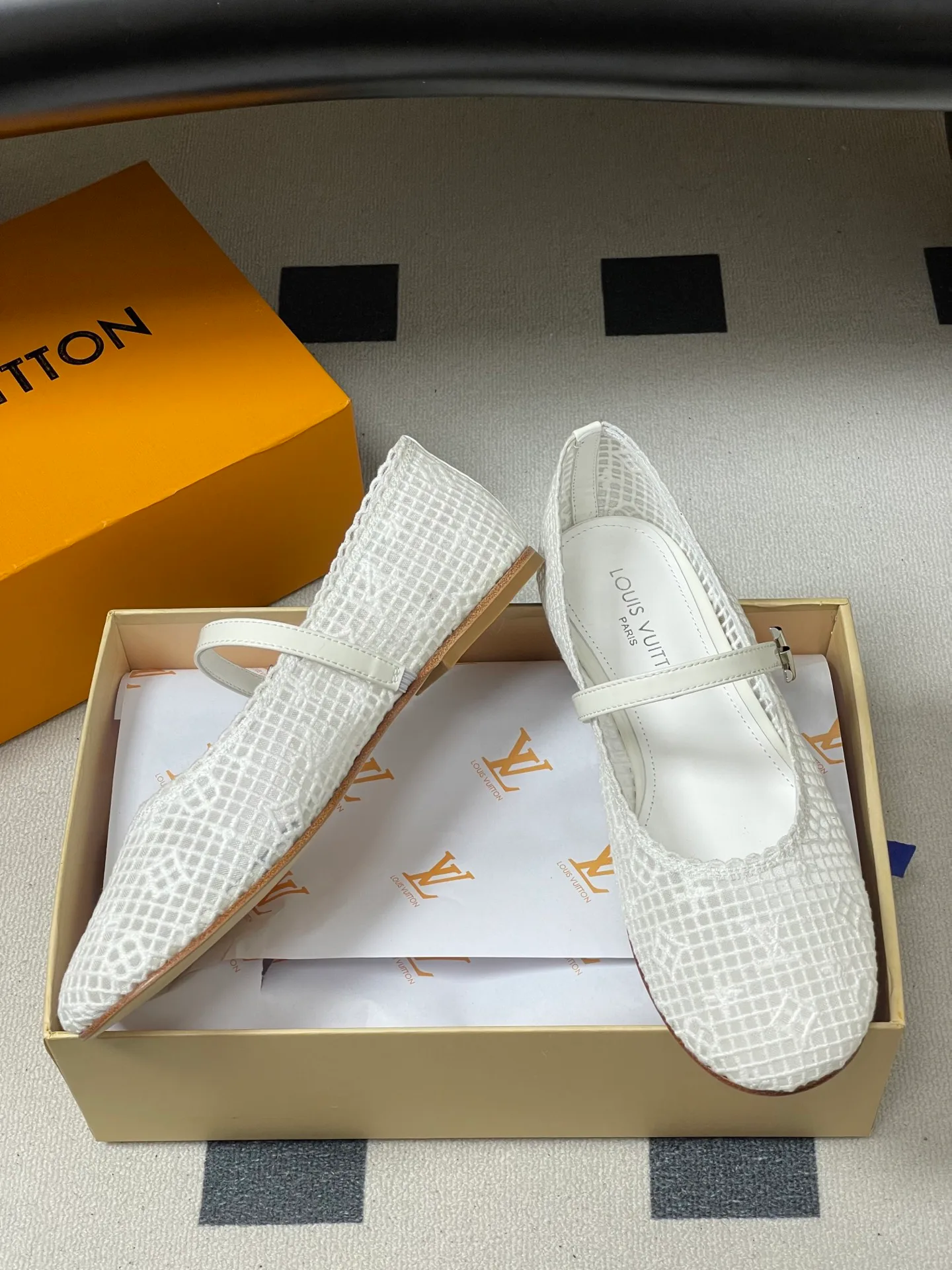 Балетки Женские Louis Vuitton 13332570