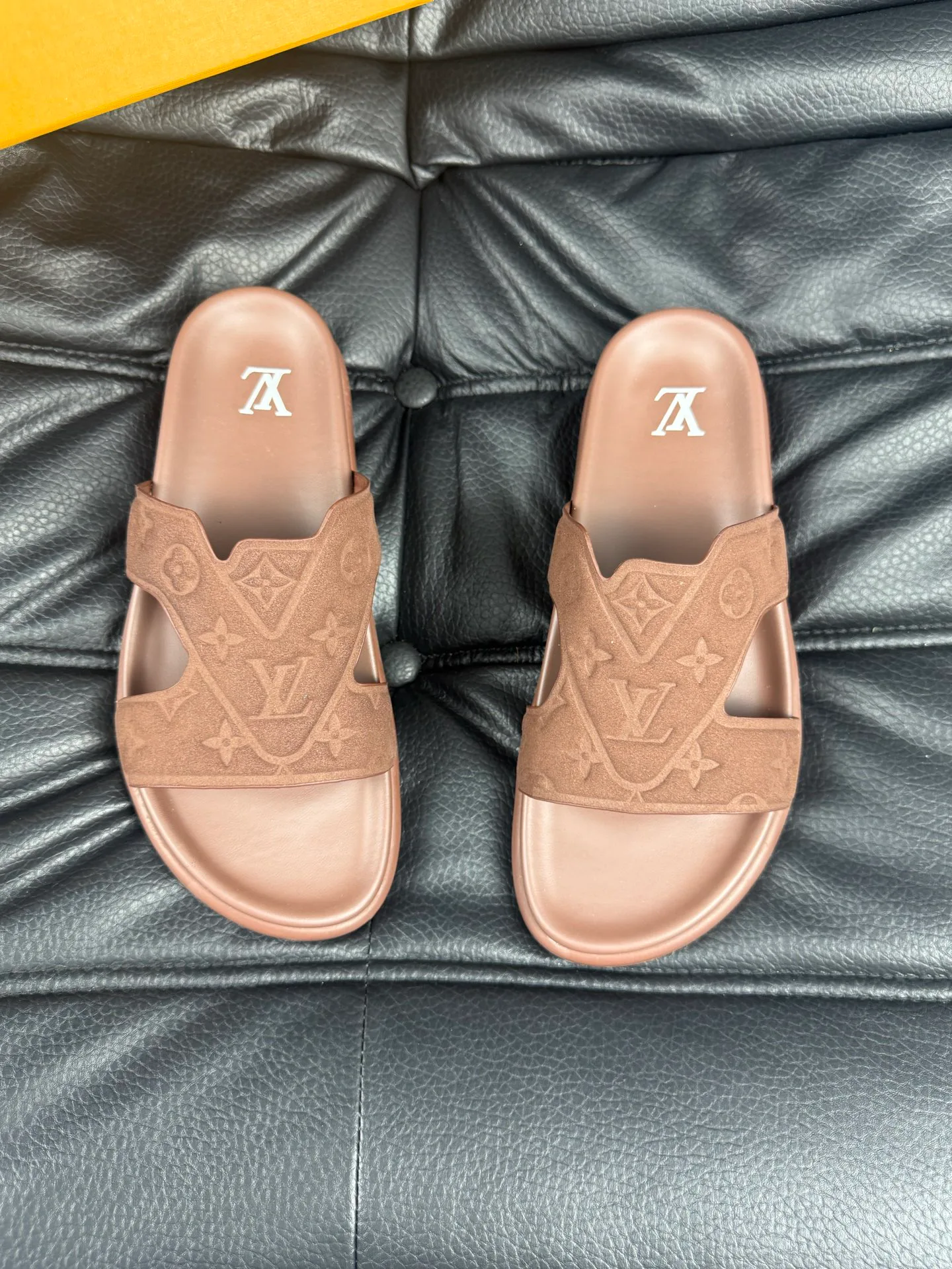 Шлепанцы Женские Louis Vuitton 382815