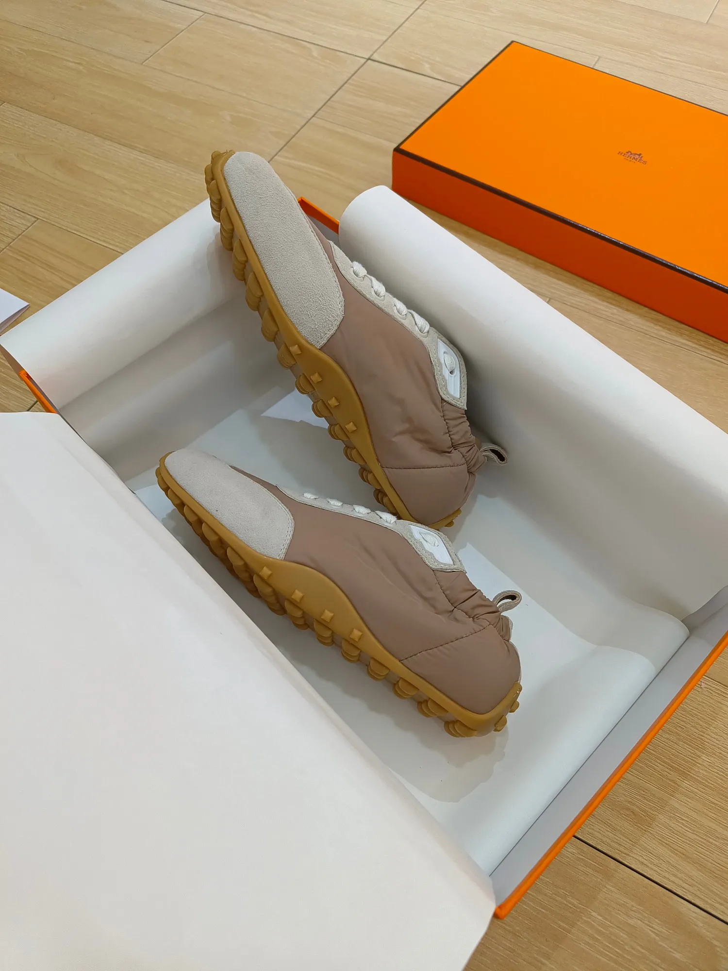 Кроссовки Женские Hermes 1285107