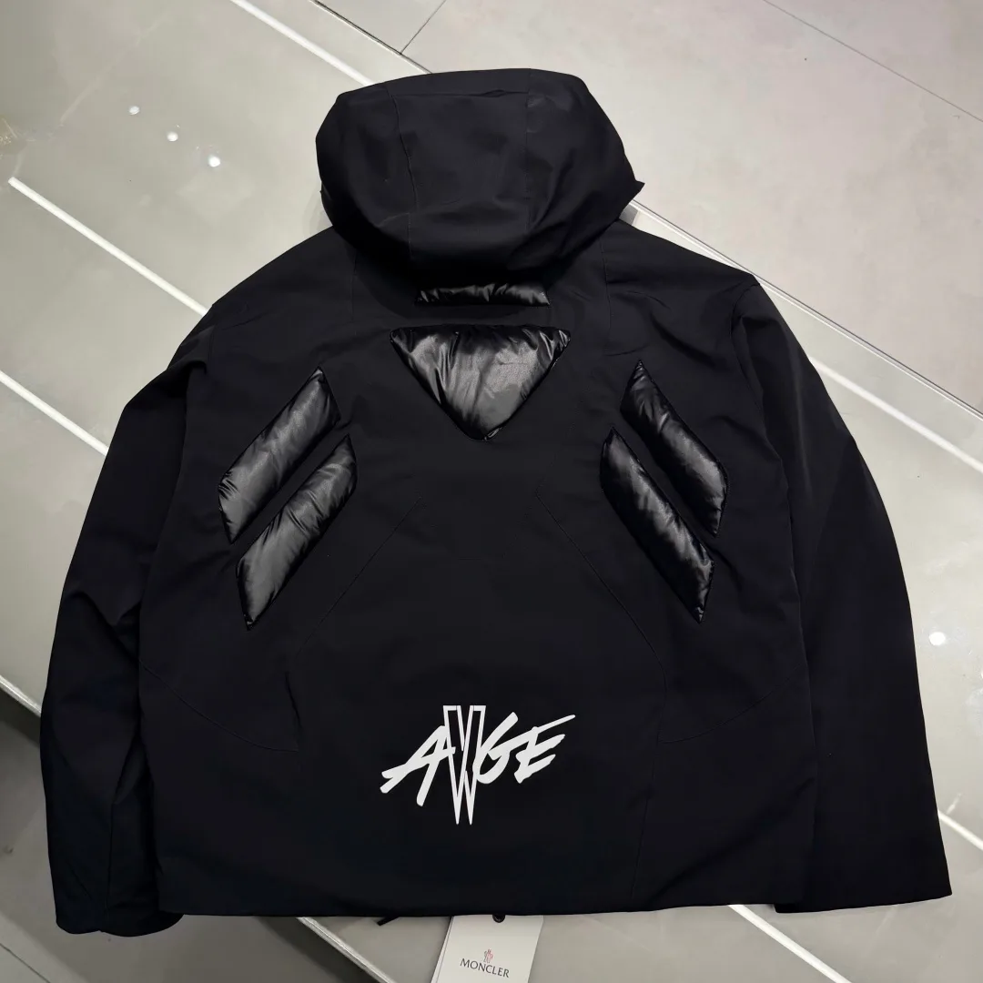 Куртки И Пуховики Мужские Moncler 17418482