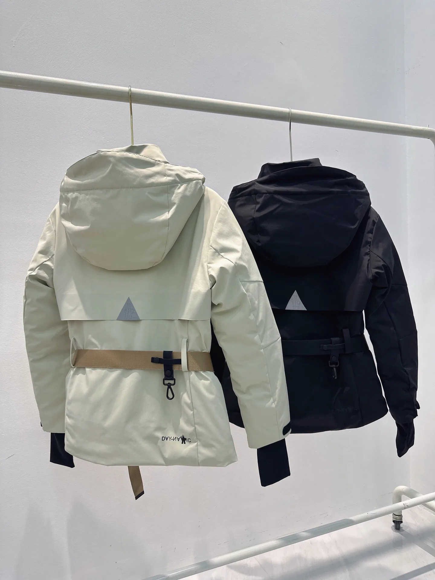 Куртки И Пуховики Женские Moncler 18710223