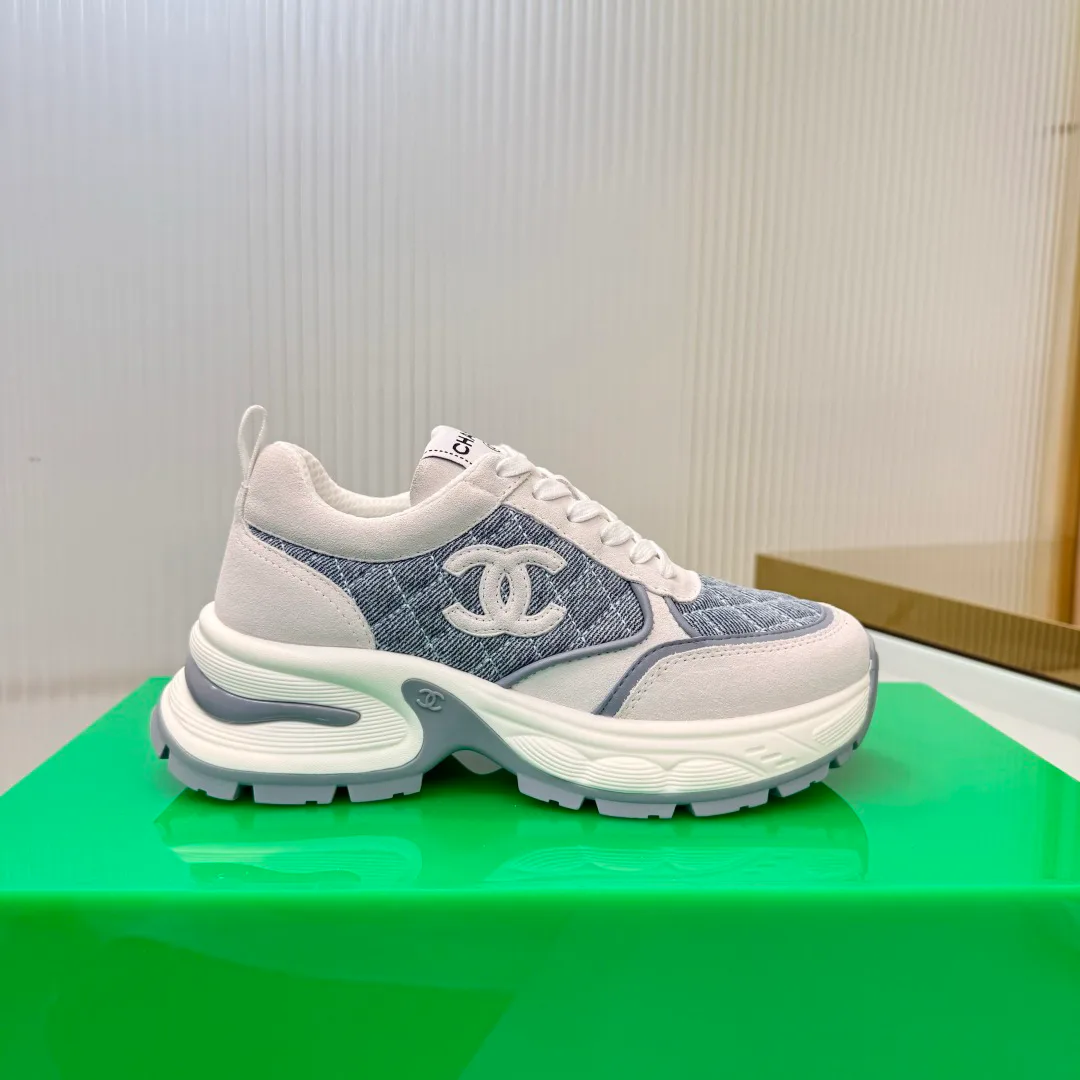 Кроссовки Женские Chanel 18366958