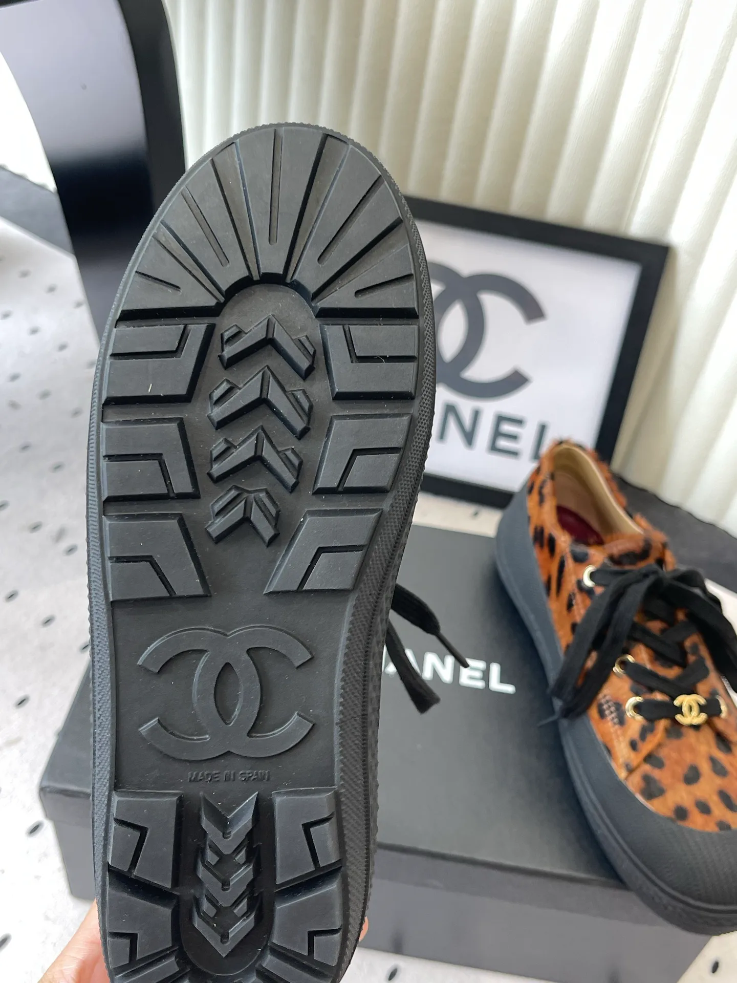 Кроссовки Женские Chanel 18069870