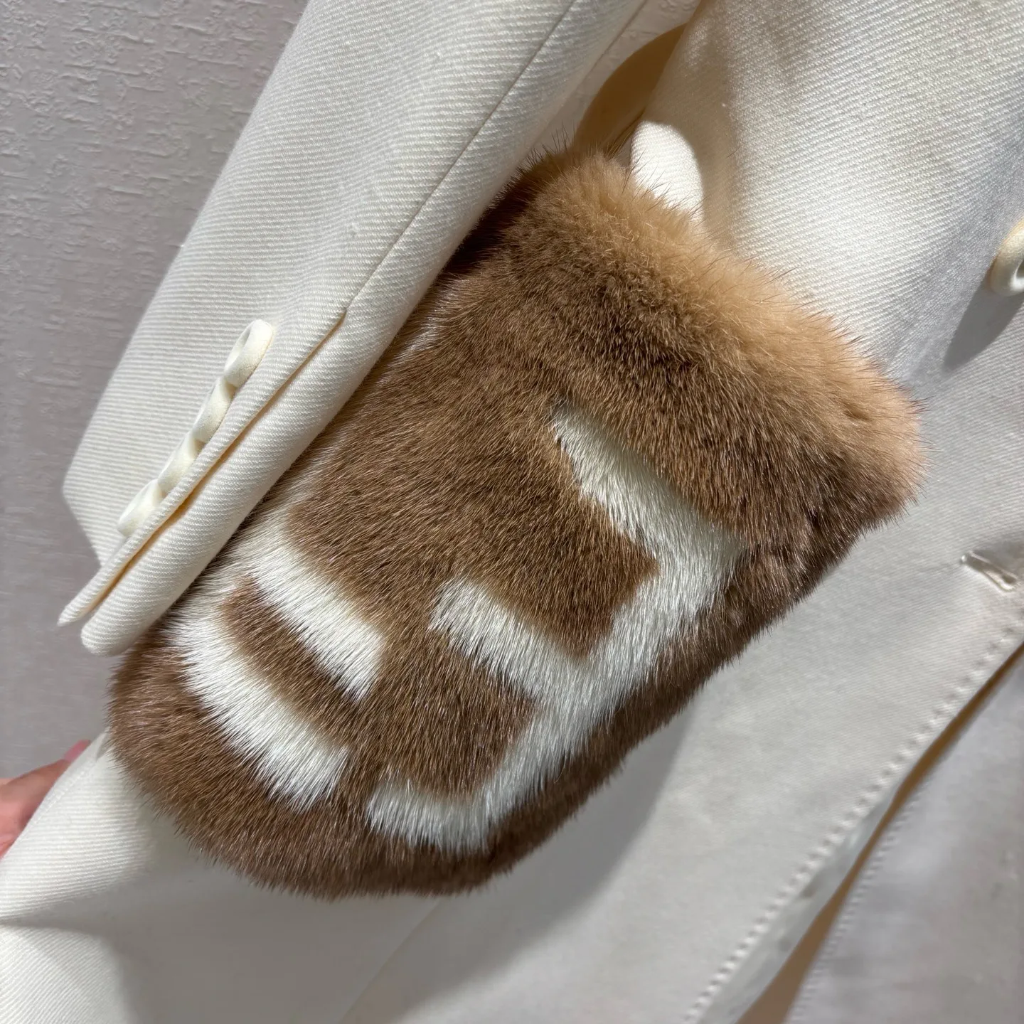 Пальто Женские Fendi 19485431