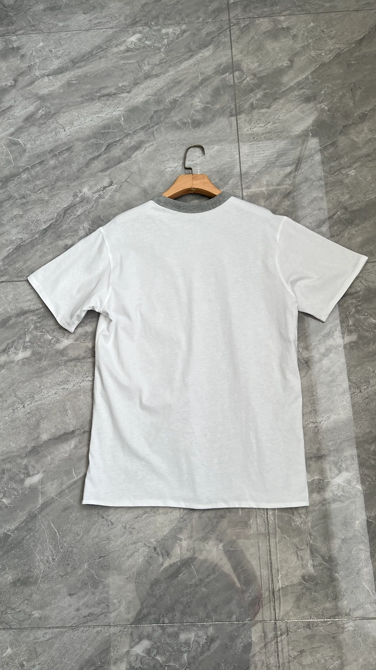 Футболки Женские Prada 11385443