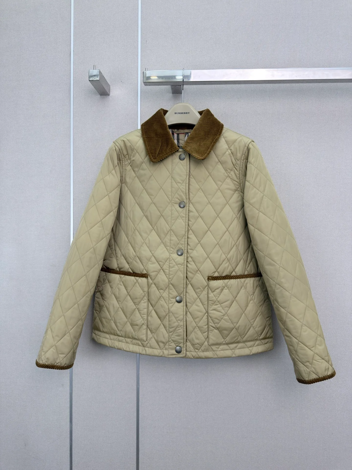 Куртки И Пуховики Женские Burberry 18056787