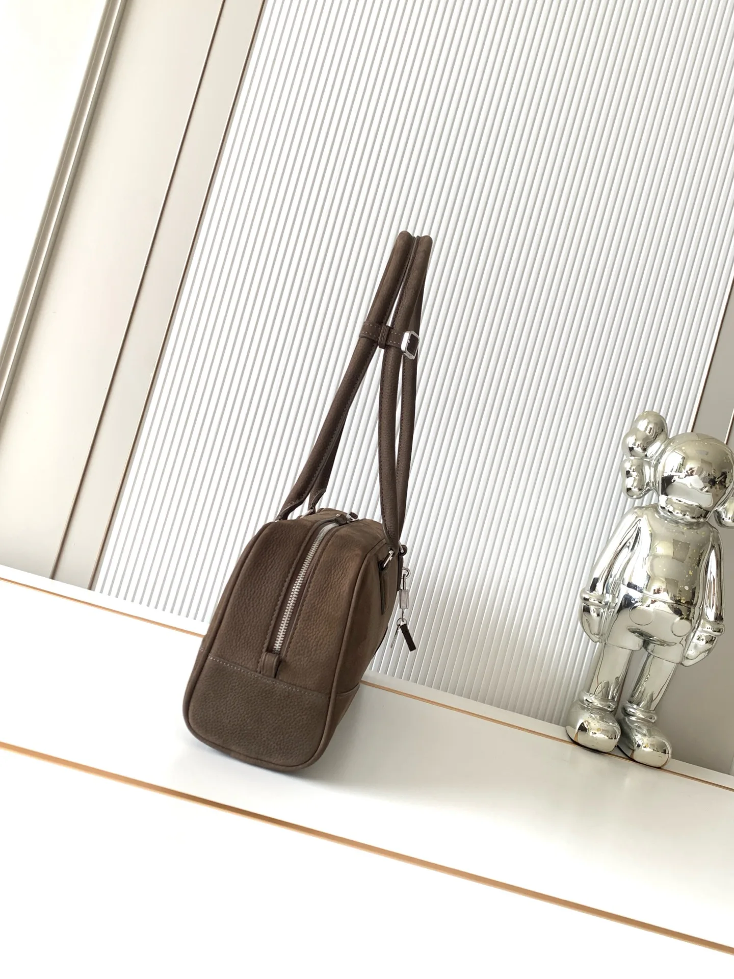 Классические Сумки Женские Loewe 11504266