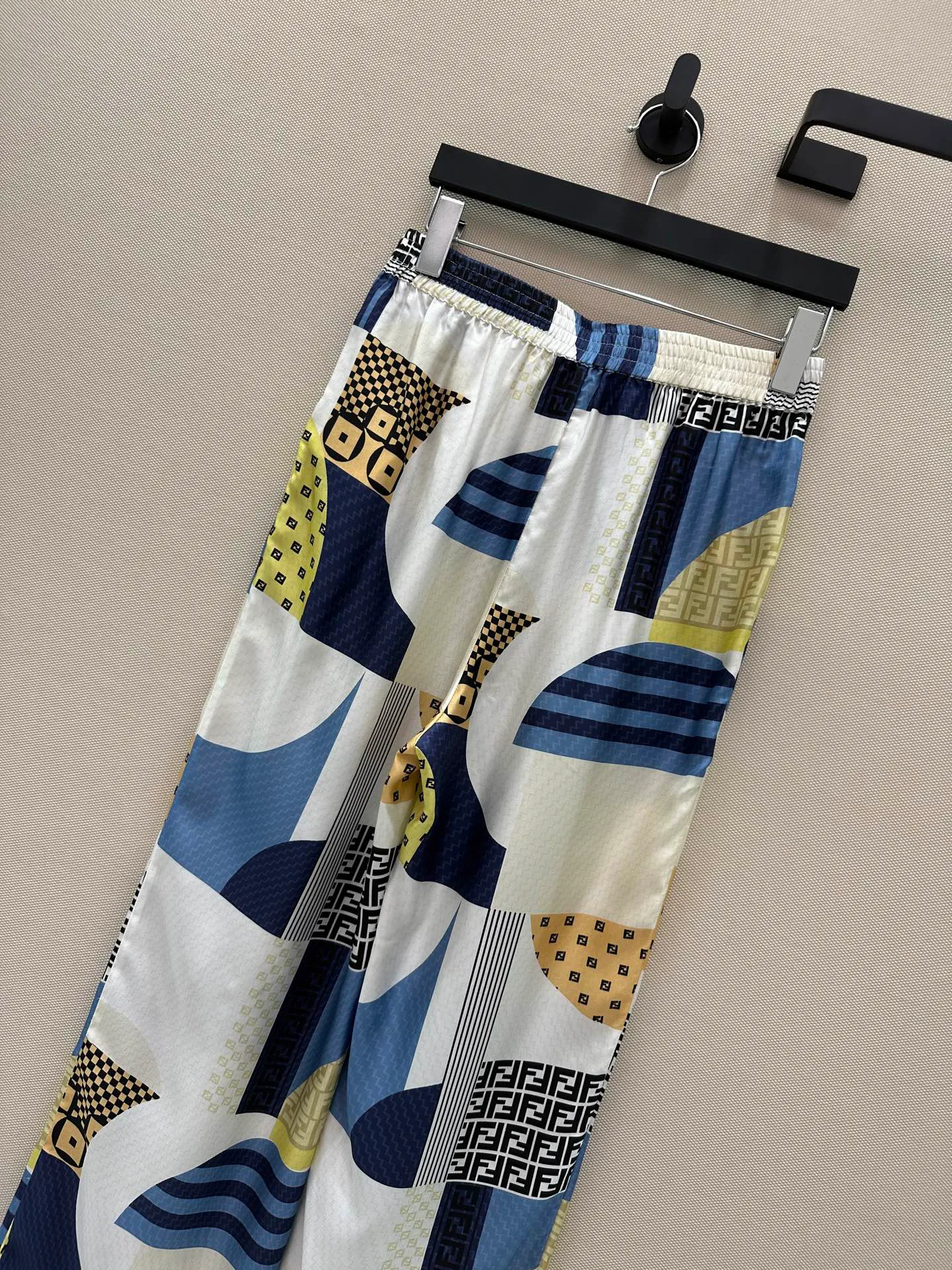 Брюки Женские Fendi 17953282