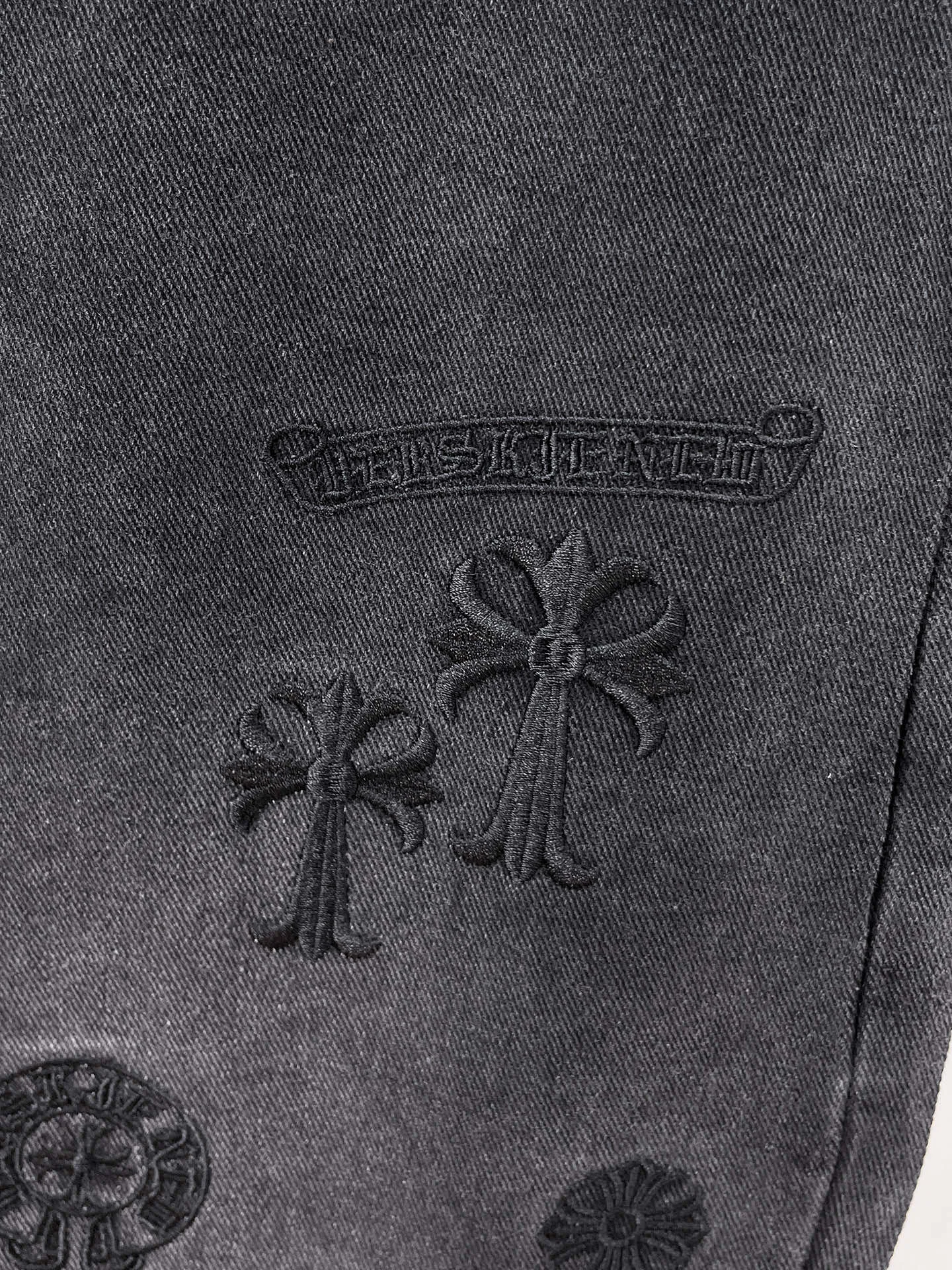 Джинсы Мужские Chrome Hearts 18499647