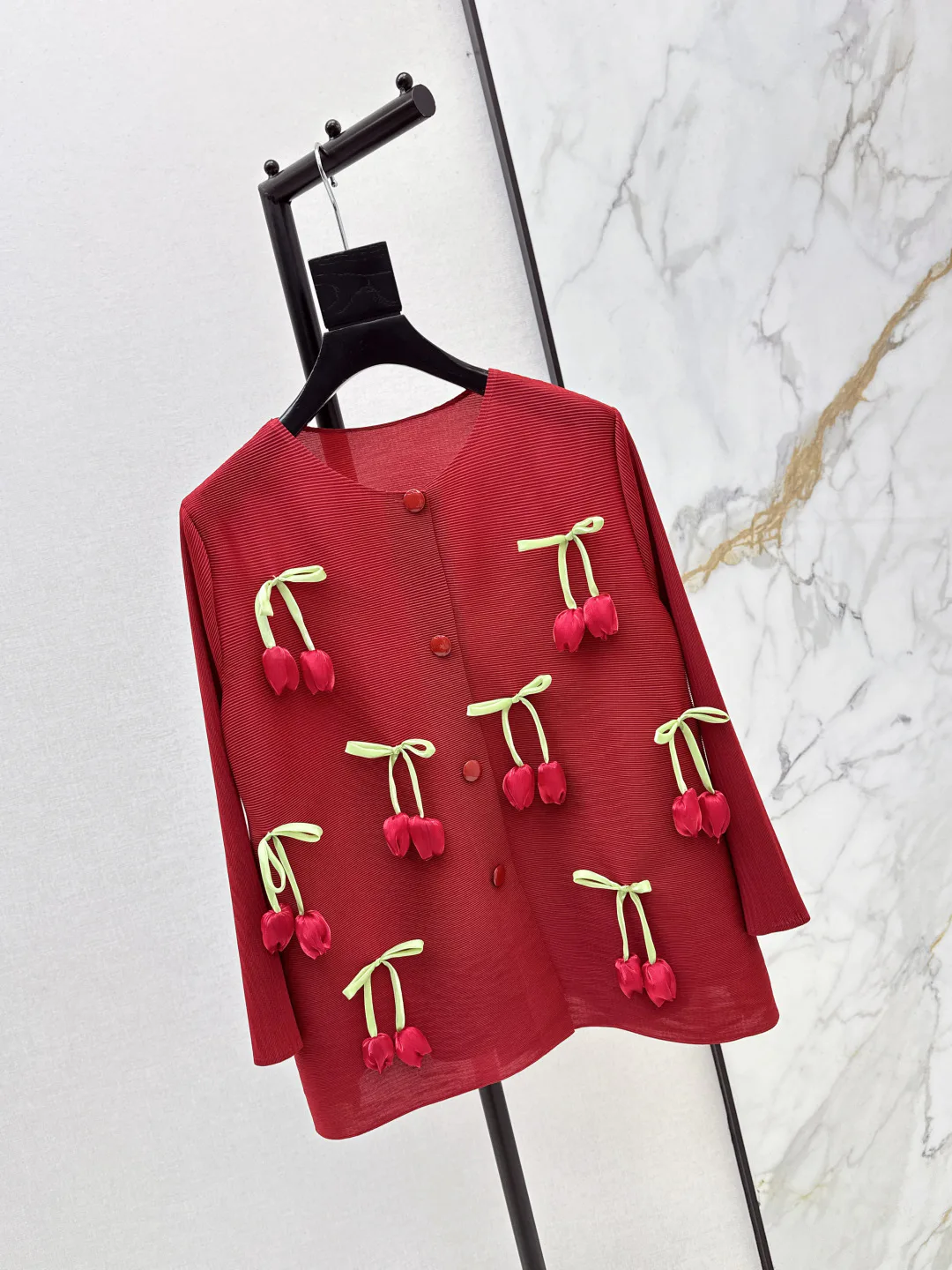 Джемперы И Свитеры Женские Issey Miyake 10394431