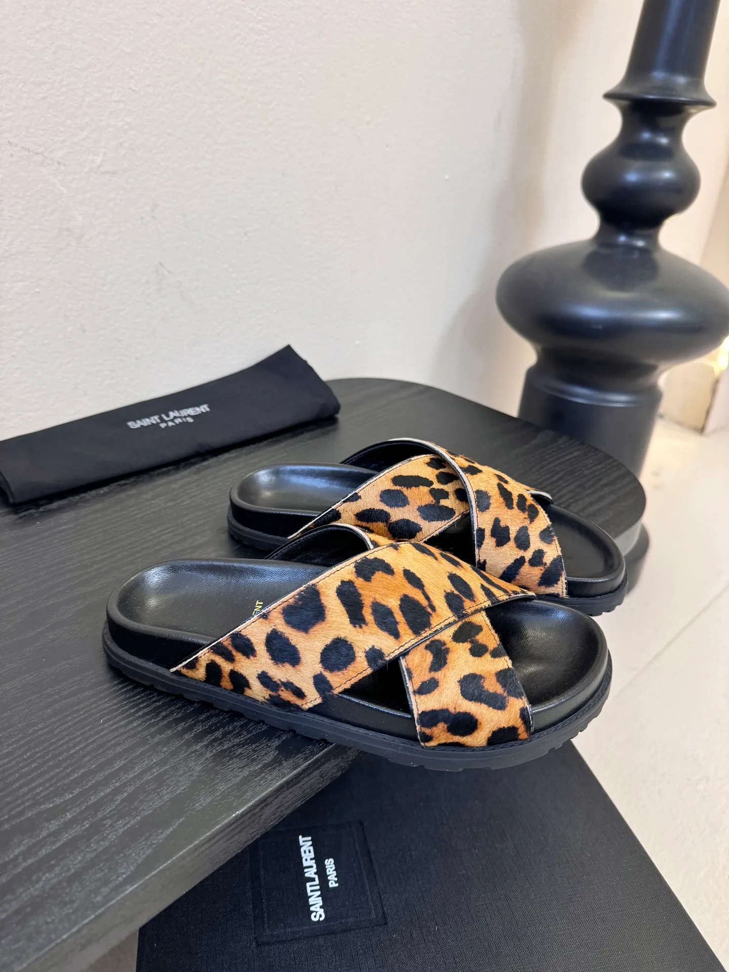 Шлепанцы Женские Saint Laurent 876041