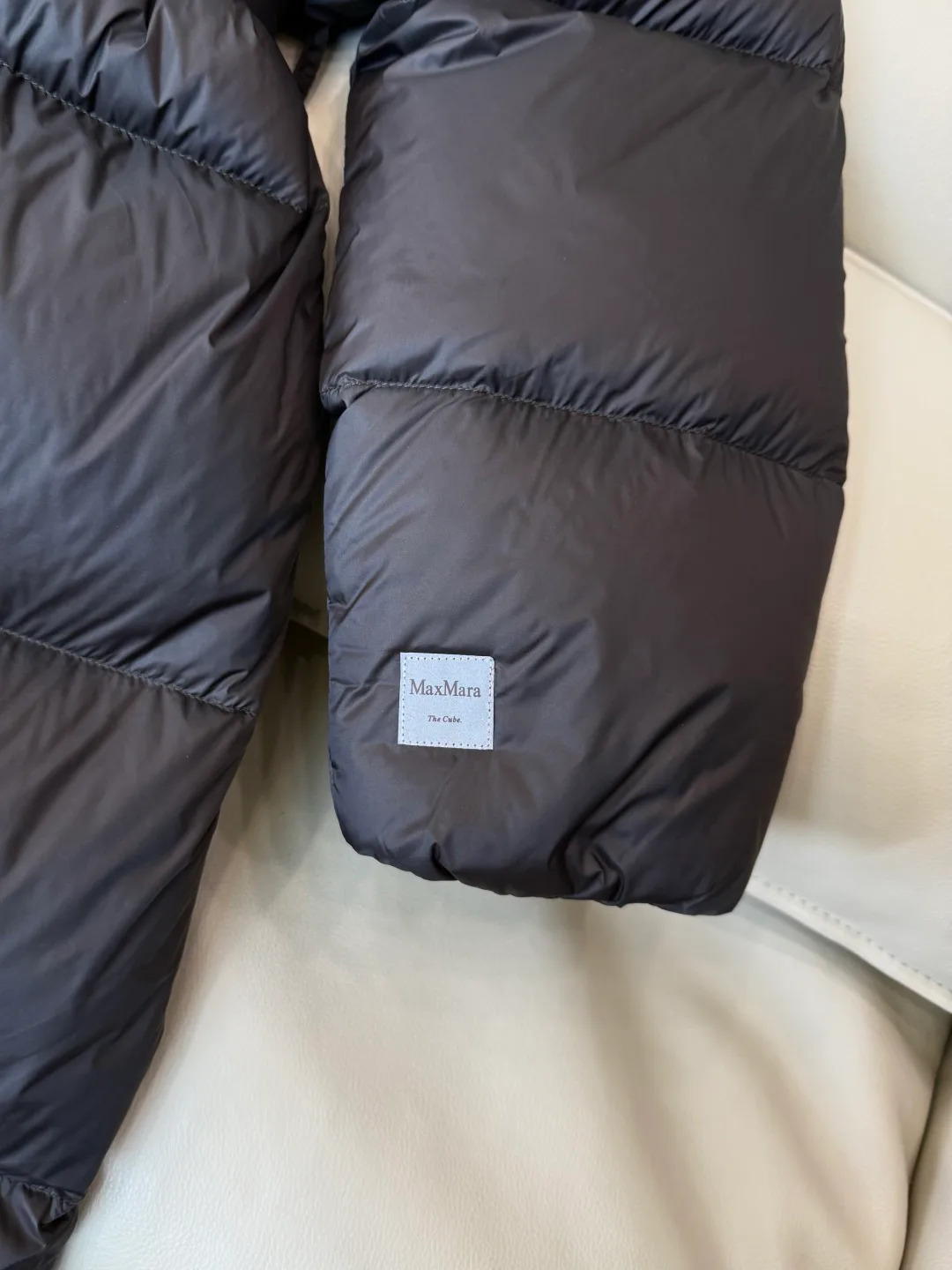 Куртки И Пуховики Женские Max Mara 18855819