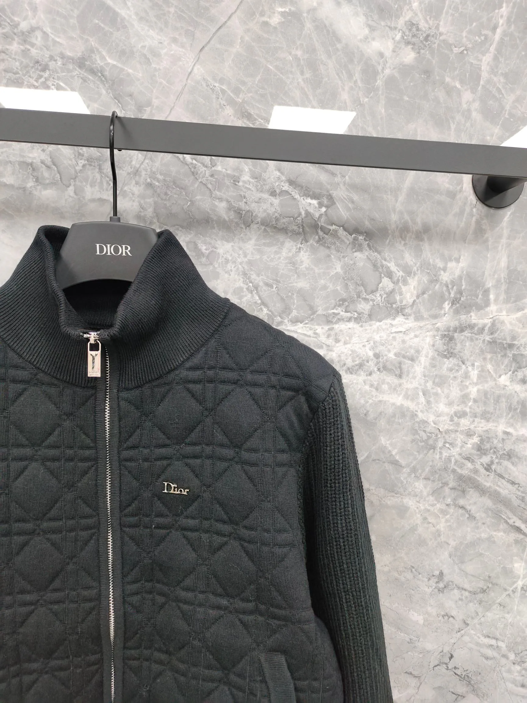 Куртки И Пуховики Женские Christian Dior 18203437