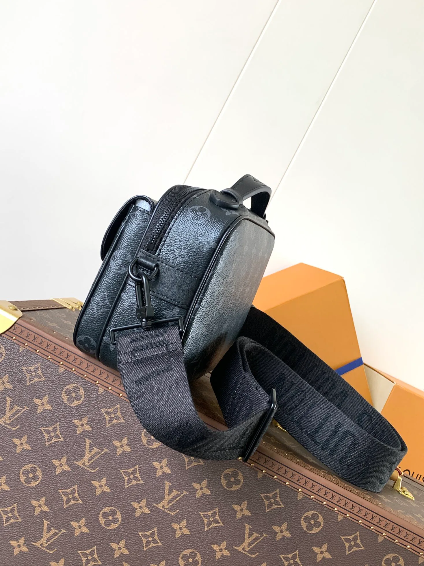 Классические Сумки Женские Louis Vuitton 11704168