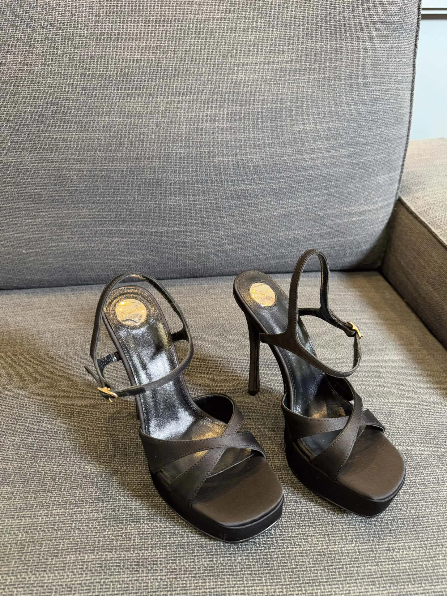 Босоножки Женские Saint Laurent 19212