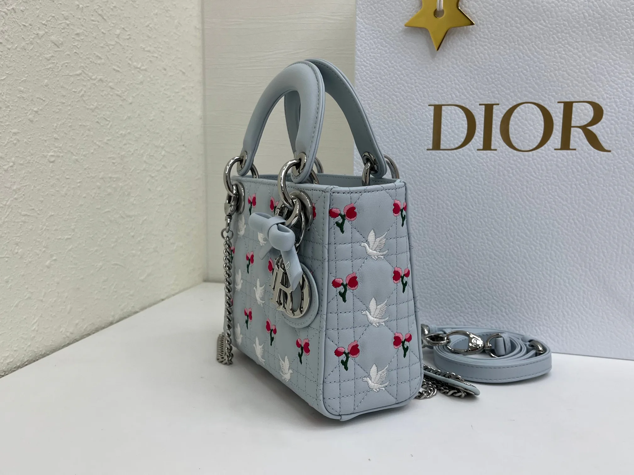 Классические Сумки Женские Christian Dior 17407051