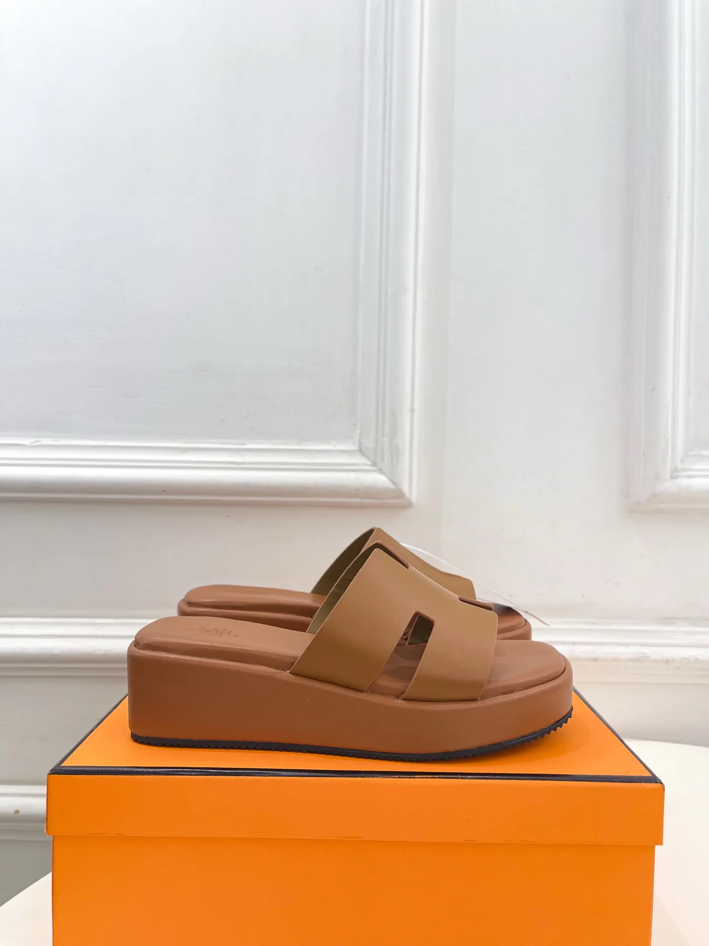 Шлепанцы Женские Hermes 11840516