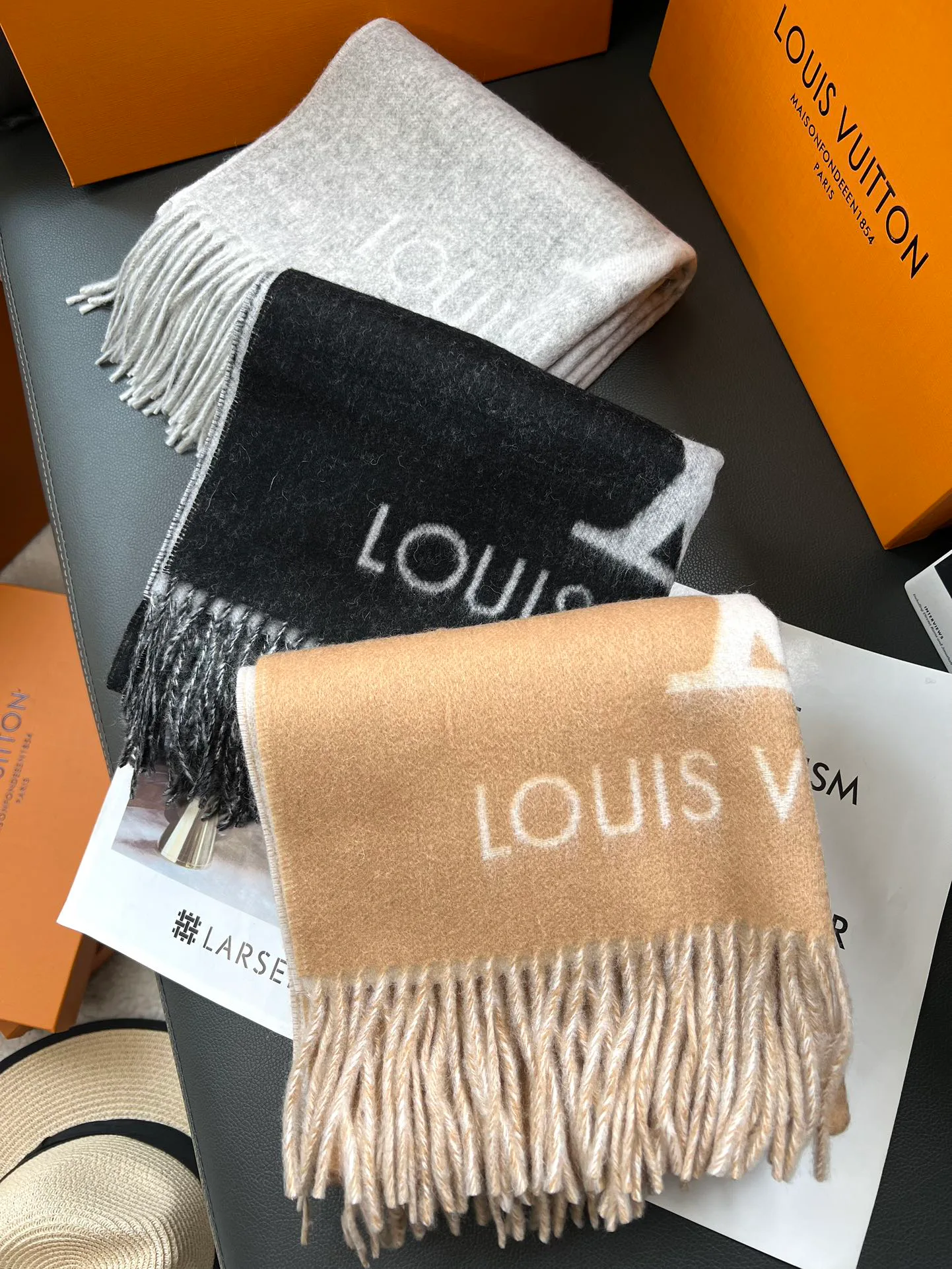 Шарфы Louis Vuitton 859905