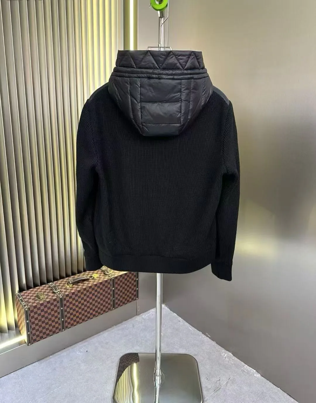 Куртки И Пуховики Женские Moncler 18131382