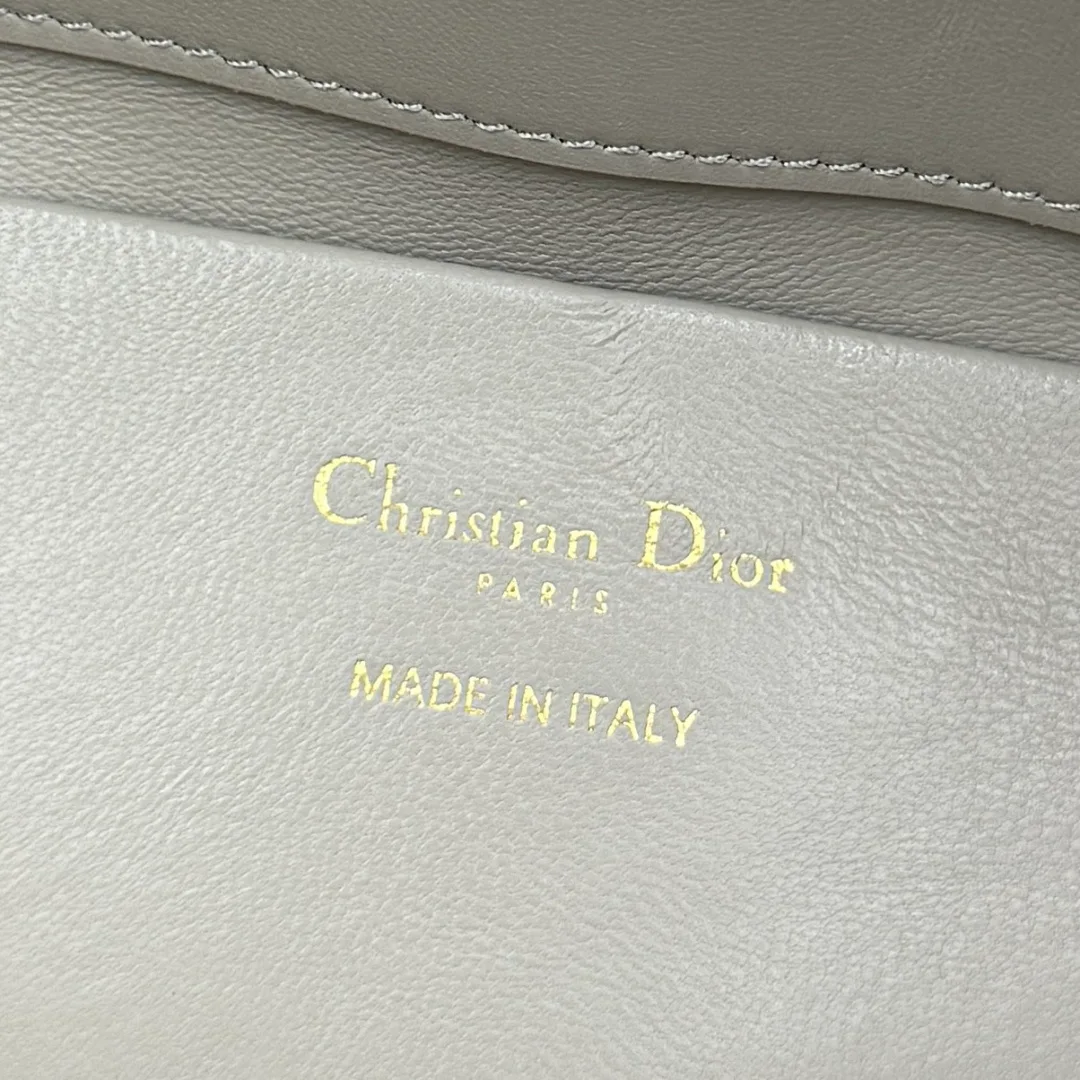 Классические Сумки Женские Christian Dior 12594807