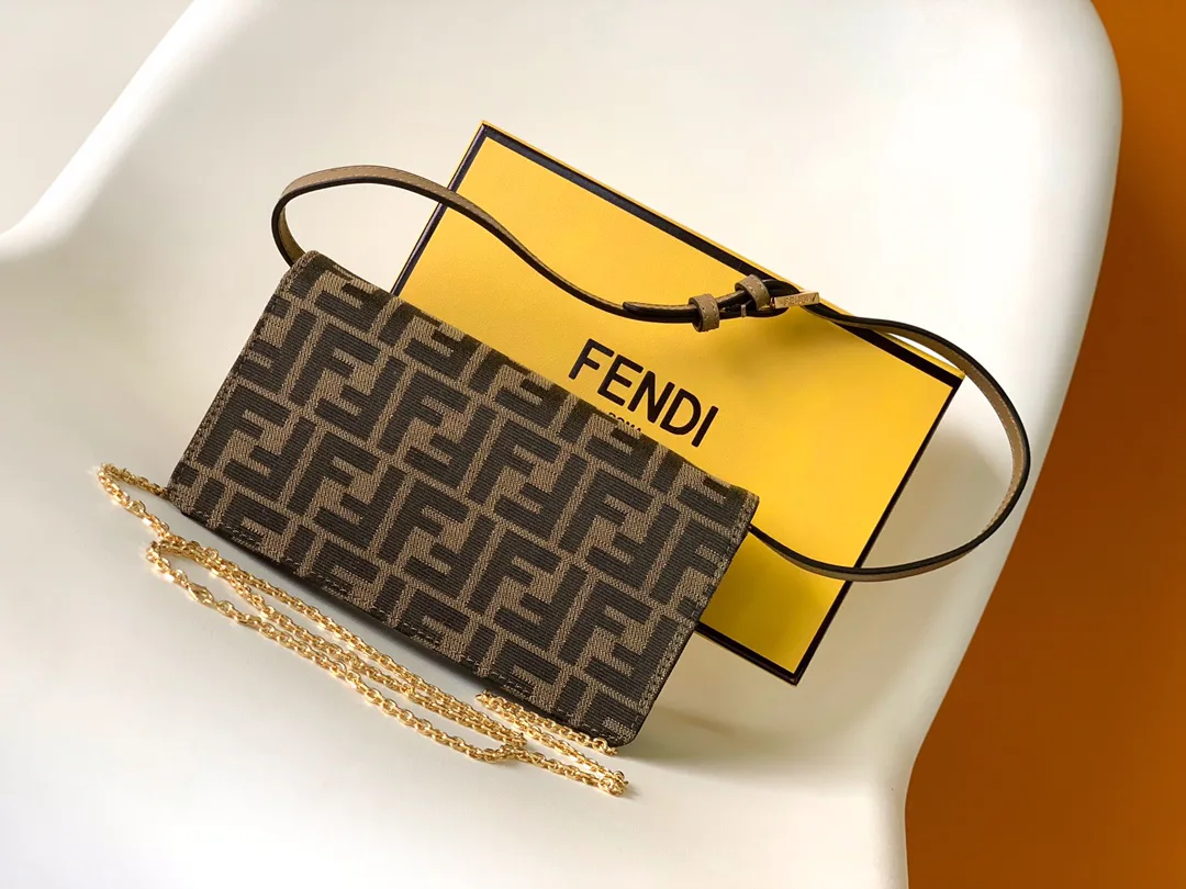 Классические Сумки Женские Fendi 13234538