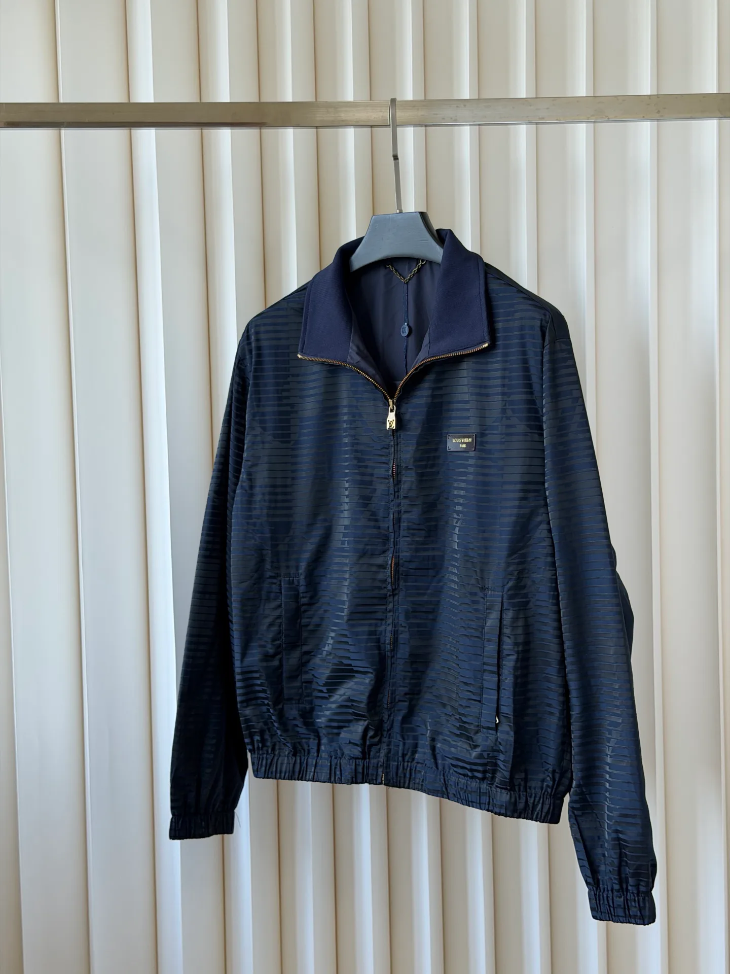 Куртки И Пуховики Женские Louis Vuitton 17950099